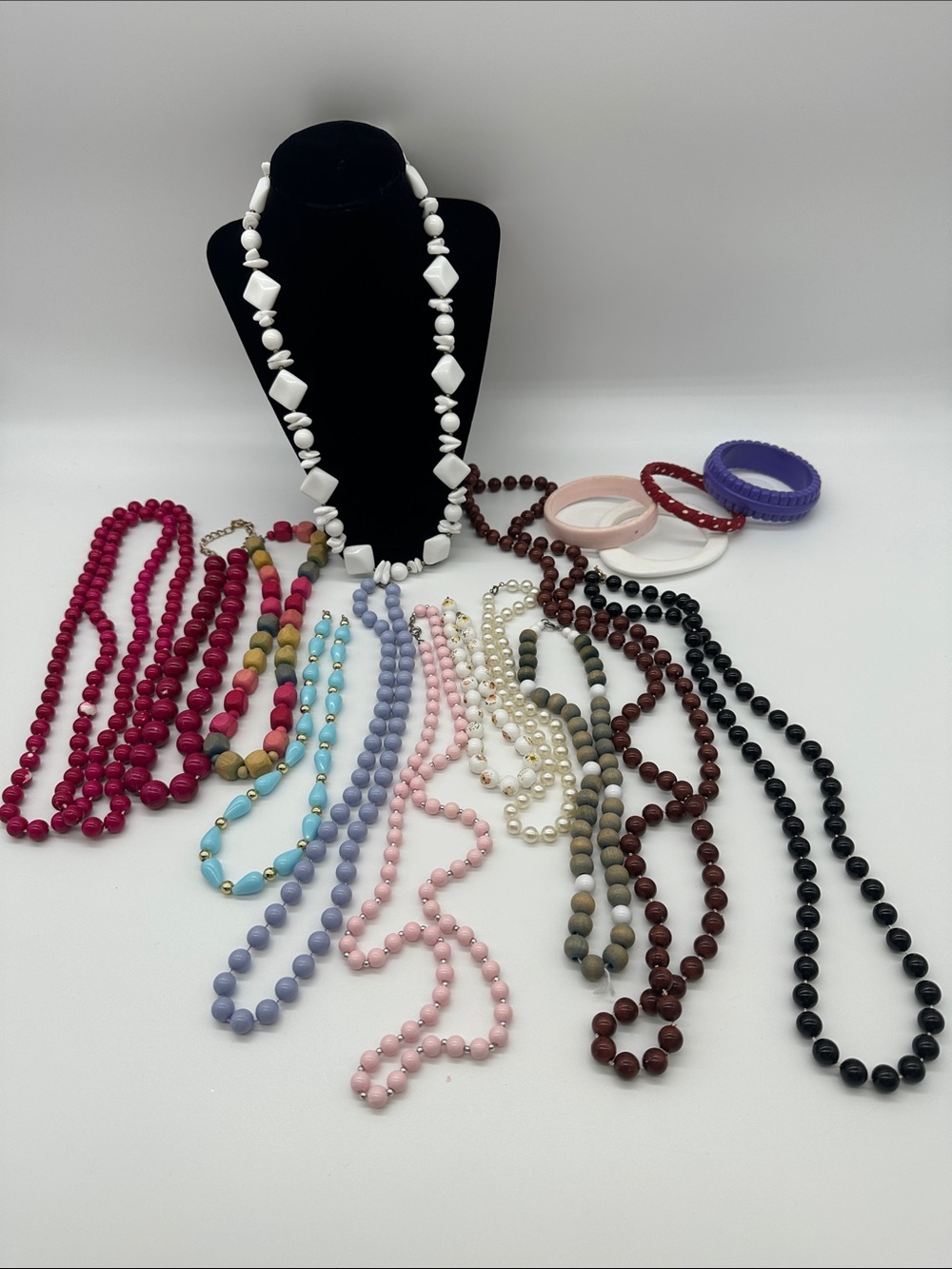 Vintage Costume Jewelry Lot Necklaces Bracelets Colorful Beaded Acrylic Chunky‎